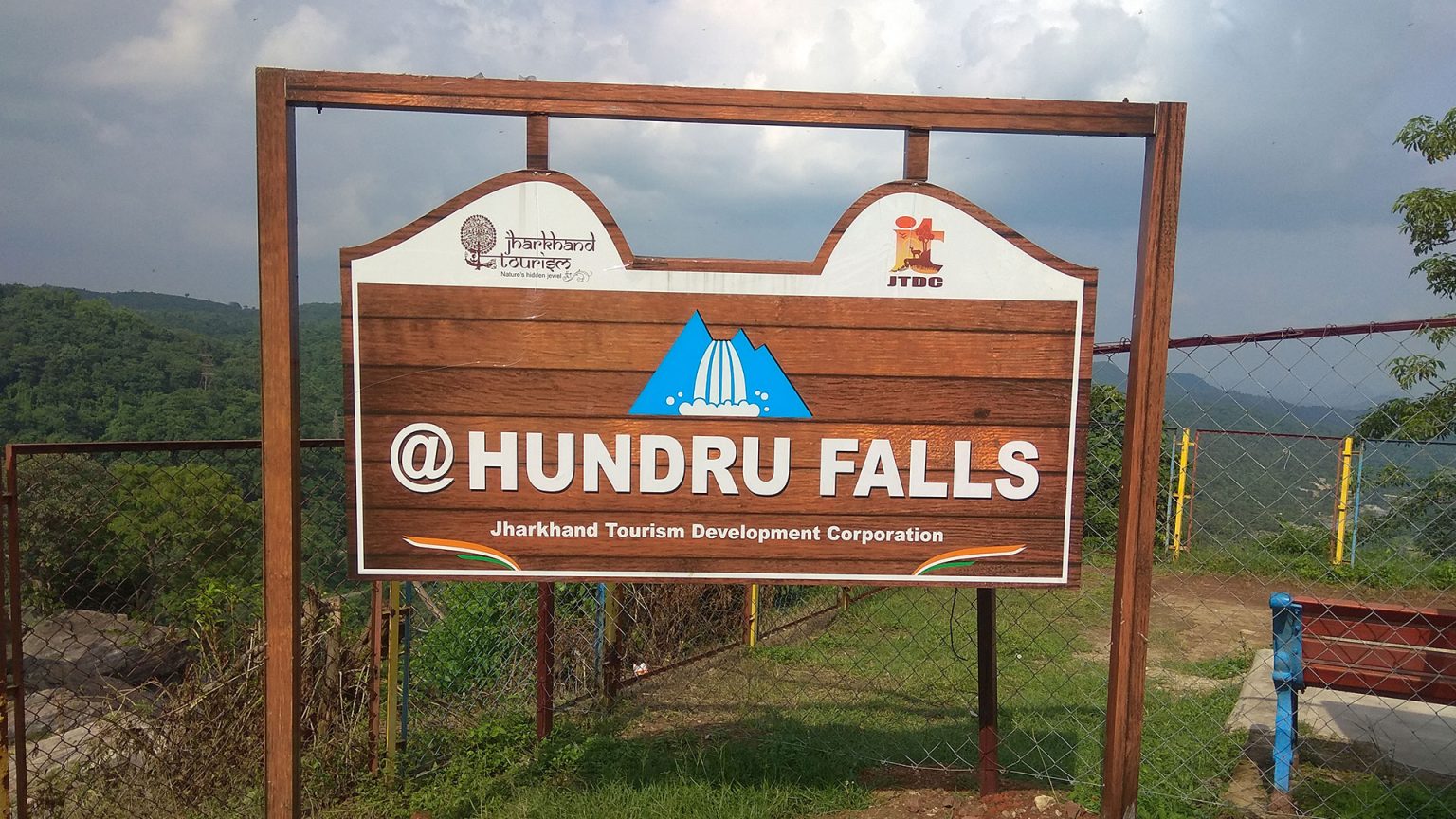 Hundru Waterfall, Ranchi - Jharkhand.me